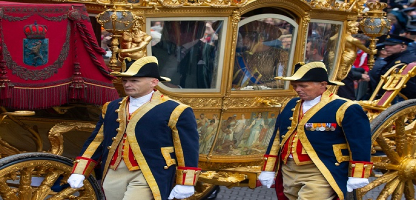 الملك الهولندي يحجم عن استخدام عربة ملكية بسبب الاستعمار