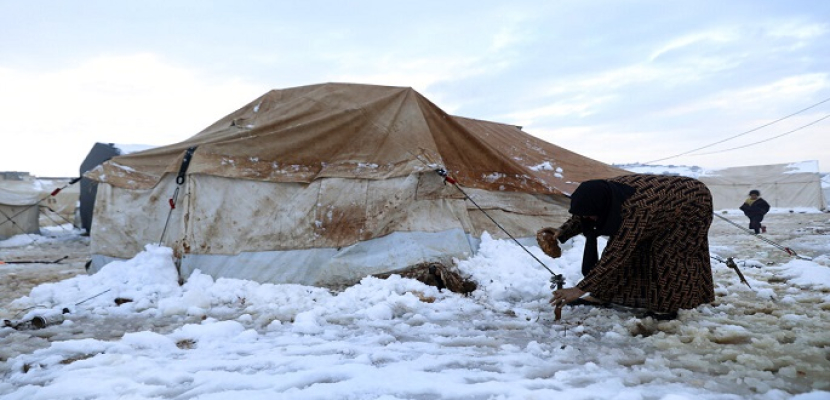 الأمم المتحدة: الثلوج تتسبب بأضرار بالغة في المخيمات الواقعة في شمال غرب سوريا