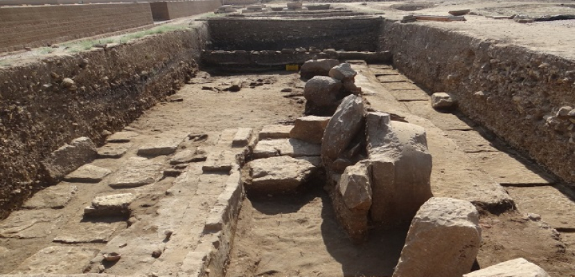 بالصور.. اكتشافات أثرية جديدة بمشروع ترميم تمثالي ممنون ومعبد الملك أمنحنب الثالث