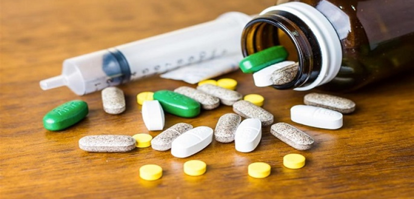 “الصحة”: مصر تعاقدت على أقراص جديدة تؤخذ عن طريق الفم لعلاج كورونا