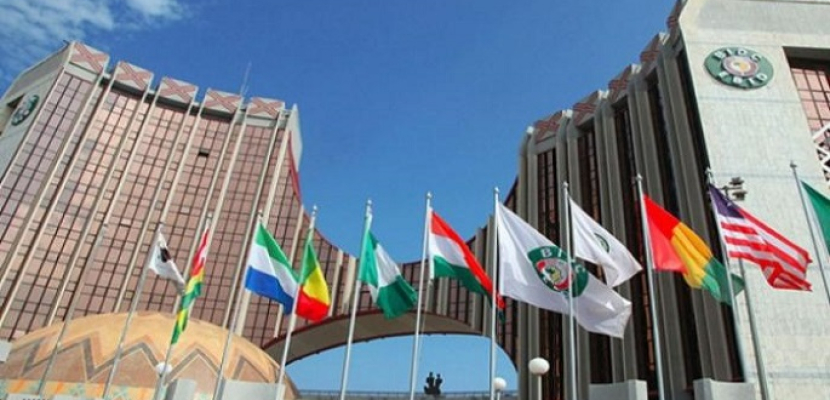 الإيكواس تعقد قمة استثنائية بشأن مالي في 9 يناير الجاري بغانا
