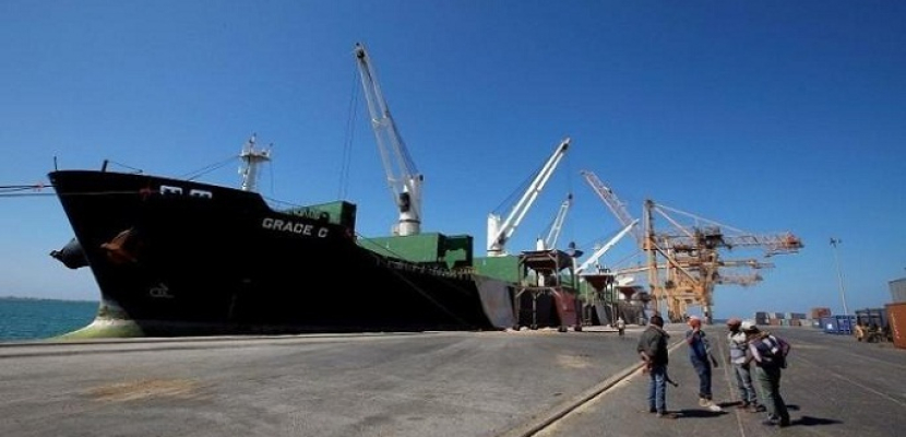 التحالف العربي: مستمرون في منح تصاريح دخول السفن للموانئ اليمنية