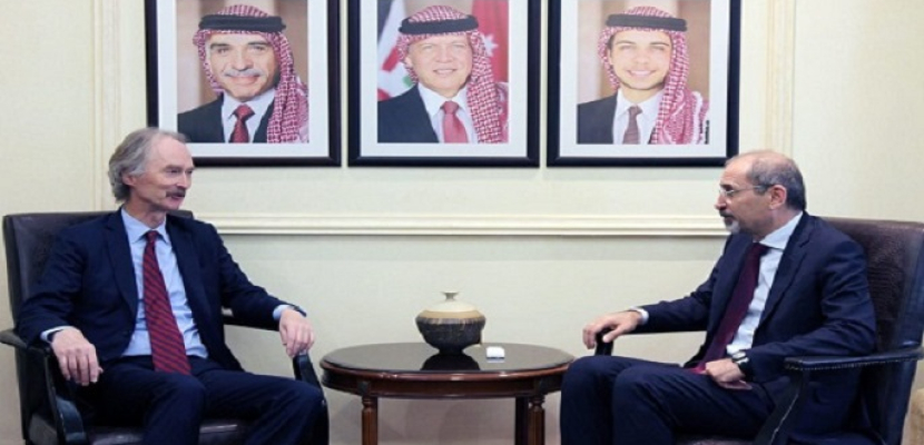 وزير الخارجية الأردني ومبعوث أممي يبحثان الجهود المبذولة للتوصل لحل سياسي للأزمة السورية