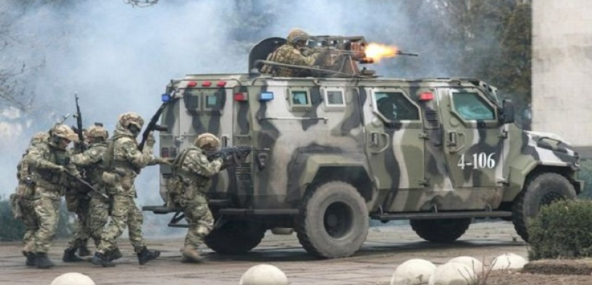 بريطانيا: العملية الروسية العسكرية في أوكرانيا حقق تقدما محدودا في يومه الثاني