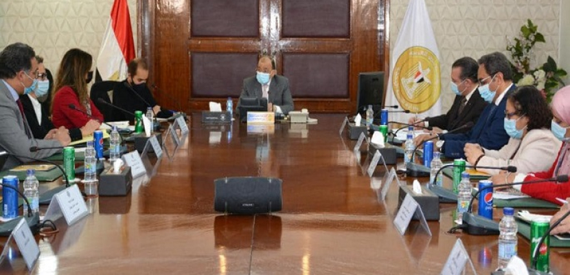 بالصور .. شعراوي يتابع مع وفد البنك الدولي الموقف التنفيذي لبرنامج التنمية المحلية بصعيد مصر