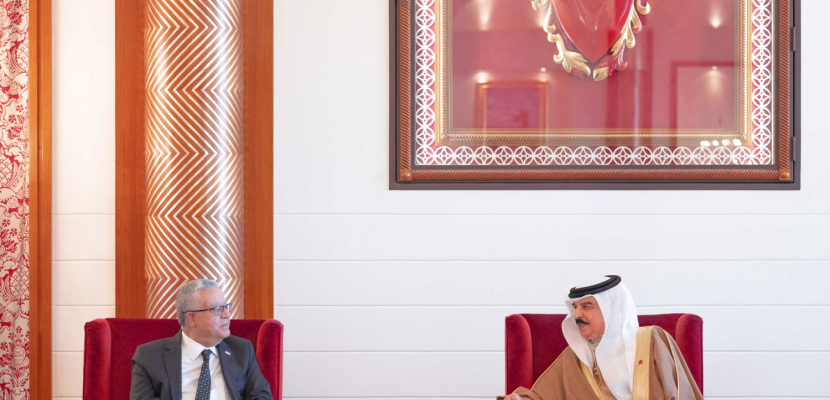 رئيس مجلس النواب يلتقي الملك حمد بن عيسى آل خليفة ملك البحرين