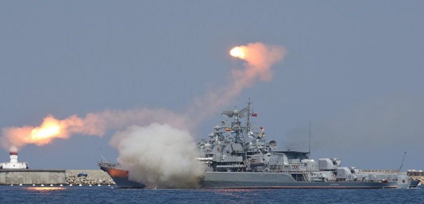 روسيا تبدأ تدريبات قتالية للوحدات البحرية المتمركزة فى القرم الأوكرانى