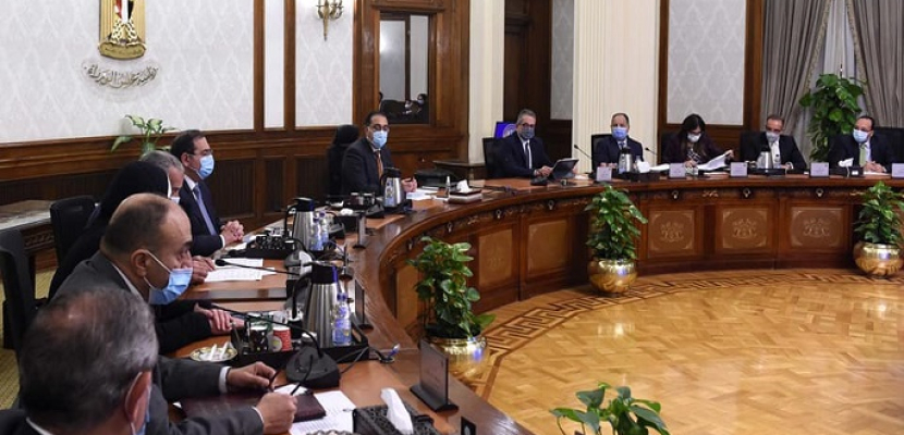 رئيس الوزراء يجتمع بالحكومة لمناقشة التداعيات الاقتصادية للأزمة الروسية الأوكرانية على مصر