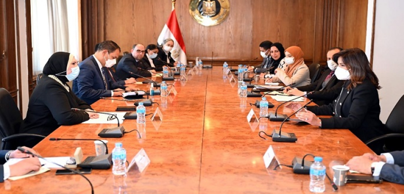 وزيرة التجارة والصناعة تبحث مع وزيرة الهجرة استعدادت عقد مؤتمر مصر تستطيع بالصناعة