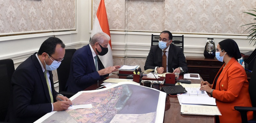 بالصور .. رئيس الوزراء يتابع مع محافظ جنوب سيناء استعدادات استضافة مؤتمر تغير المناخ “COP27”