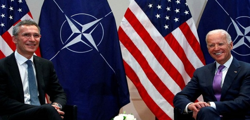 البيت الأبيض: بايدن وأمين عام الناتو يبحثان الجهود “لردع أي عدوان”