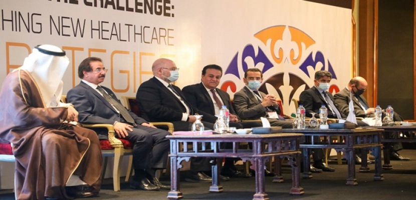 بالصور .. عبد الغفار يدعو للاستفادة من أزمة كورونا في تحقيق التكامل بين قطاعات الرعاية الصحية بالدول العربية