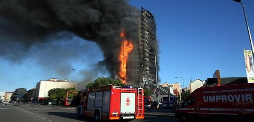 وفاة 11 شخصا في حريق بمركز لاميرادا التجاري بدمشق