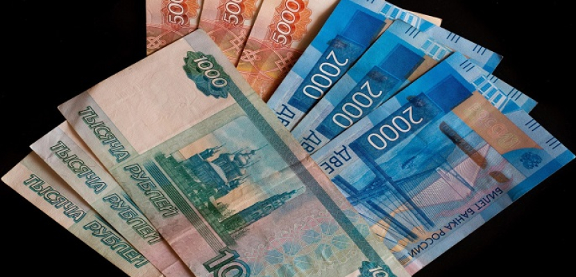 المركزي الروسي يغير إجراءات تحديد سعر صرف الروبل