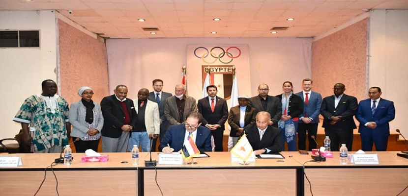 بالصور .. صبحى يشهد توقيع بروتوكول تعاون بين الاتحاد الدولى للسباحة واتحاد اللجان الأوليمبية الوطنية الإفريقية