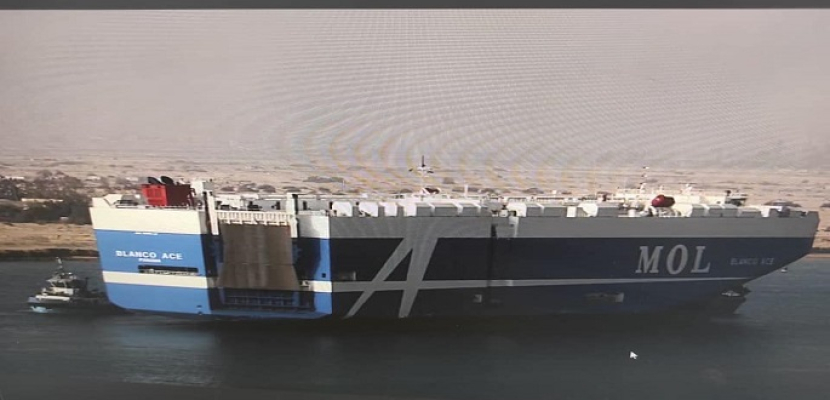 بالصور..ميناء السخنة يستقبل سفينة بنمية بحمولة 1513 سيارة