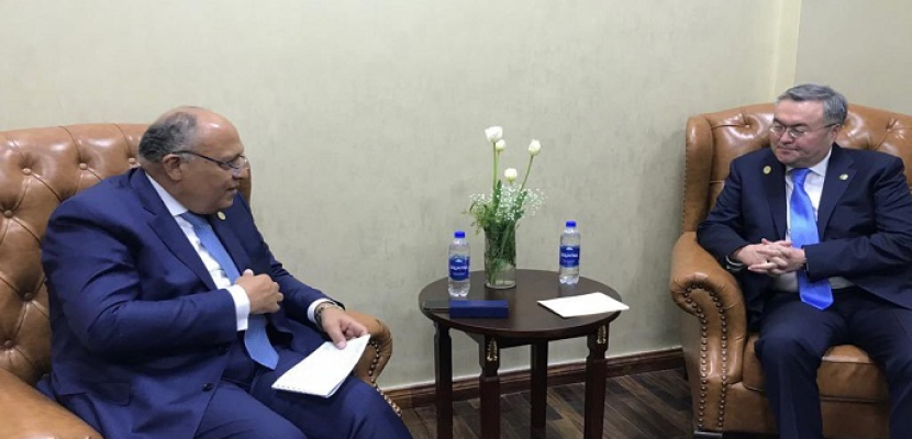 بالصور .. شكرى يبحث مع وزير خارجية كازاخستان تعزيز العلاقات الثنائية