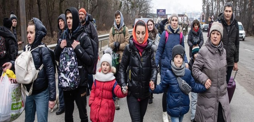 أوكرانيا تؤكد أنها ستحاول إجلاء المدنيين المحاصرين عبر عشرة ممرات إنسانية