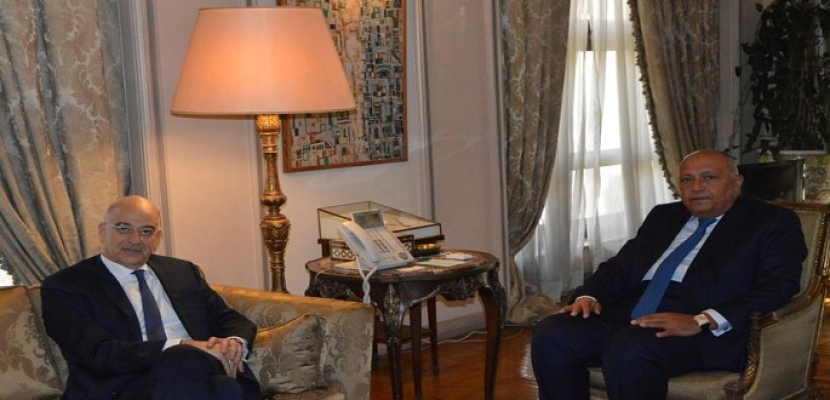 وزير الخارجية ونظيره اليوناني يؤكدان متانة العلاقات بين البلدين