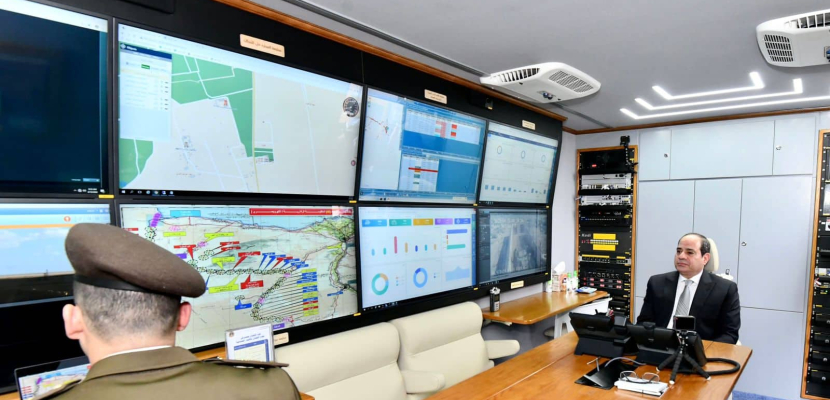 بالصور..الرئيس السيسي يتفقد مركز عمليات التحكم والمتابعة للشبكة الوطنية للطوارئ والسلامة العامة