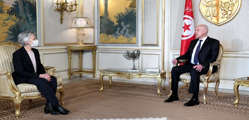 الرئيس التونسي يبحث التعاون مع رئيسة اللجنة الأوروبية للديمقراطية