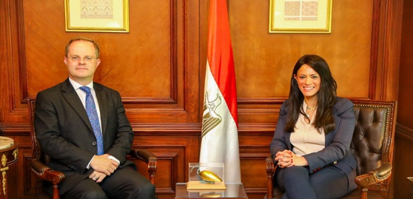 المشاط  تبحث والسفير البريطاني بالقاهرة تعزيز العلاقات الثنائية المشتركة