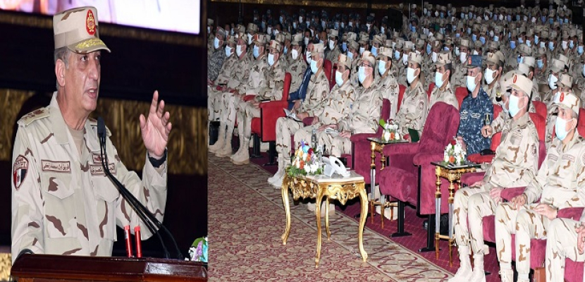 بالصور .. وزير الدفاع يلتقي بمقاتلي الجيش الثاني الميداني والمنطقة الغربية العسكرية