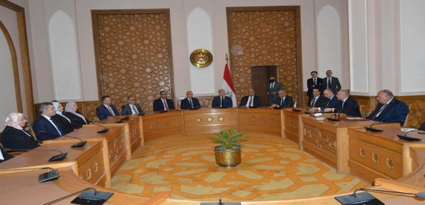 بالصور.. وزير الخارجية يلتقي أوائل المُلحقين الإداريين المرشحين للعمل بالبعثات المصرية بالخارج