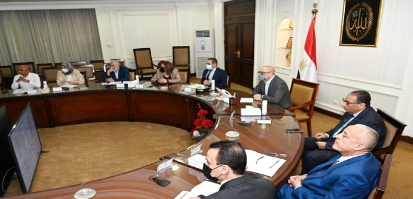 وزير الإسكان يتابع تنفيذ مشروع “سكن لكل المصريين” لمنخفضى الدخل بمدينتى أكتوبر والعبور الجديدتين