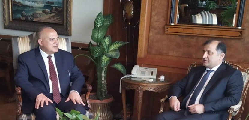 عبد العاطى يبحث مع سفير طاجيكستان سبل تعزيز التعاون بين البلدين في مجال الموارد المائية والرى
