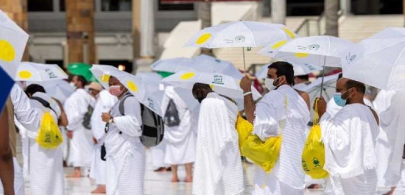 شئون الحرمين تطلق مبادرة “مظلة وقاية” لتوزيع المظلات على المعتمرين