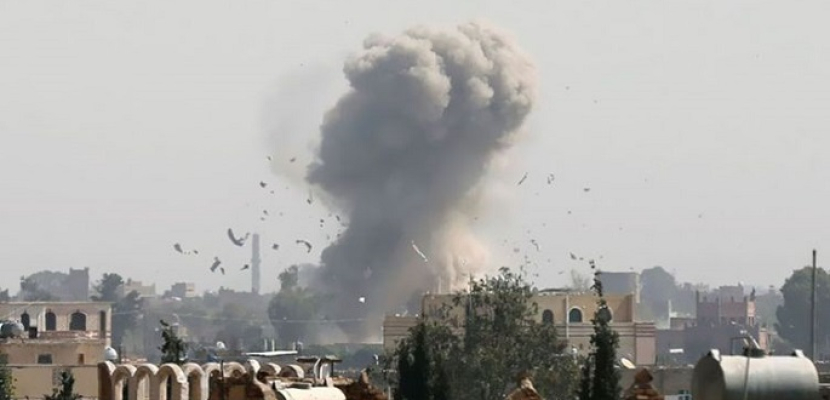 مليشيات الحوثي تستهدف مدينة تعز بقصف مدفعى عنيف