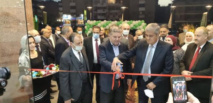 بالصور..وزير قطاع الأعمال العام يشهد افتتاح المرحلة الأولى لتطوير فرع عمر أفندي بمدينة نصر