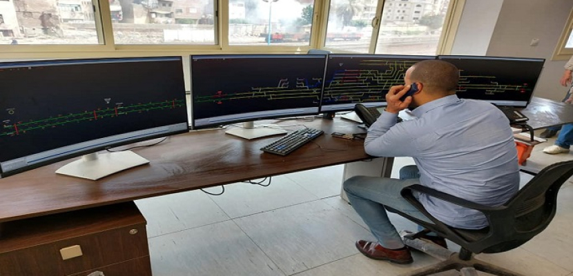 بالصور .. وزير النقل يعلن دخول برج اشارات طنطا في الخدمة
