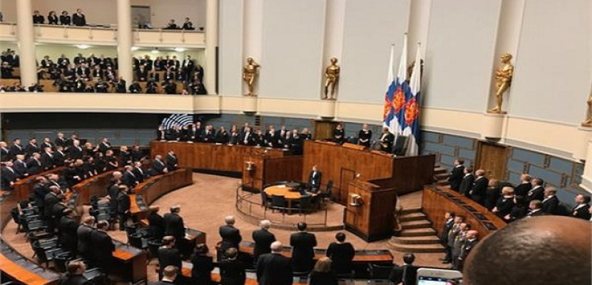 البرلمان الفنلندي يصوت بالأغلبية على الانضمام لحلف شمال الأطلسي