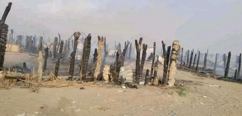 حريق ضخم في مخيم نزوح غربي اليمن.. وتضرر 42 عائلة