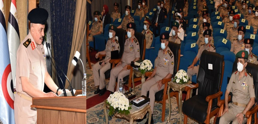 بالصور.. وزير الدفاع يشهد مناقشة البحث الرئيسى لهيئة عمليات القوات المسلحة