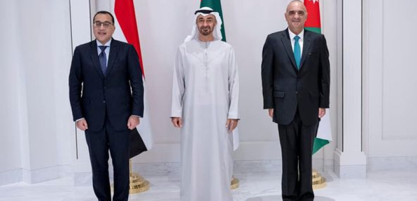 بالصور.. رئيس الإمارات يستقبل رئيسي وزراء مصر والأردن