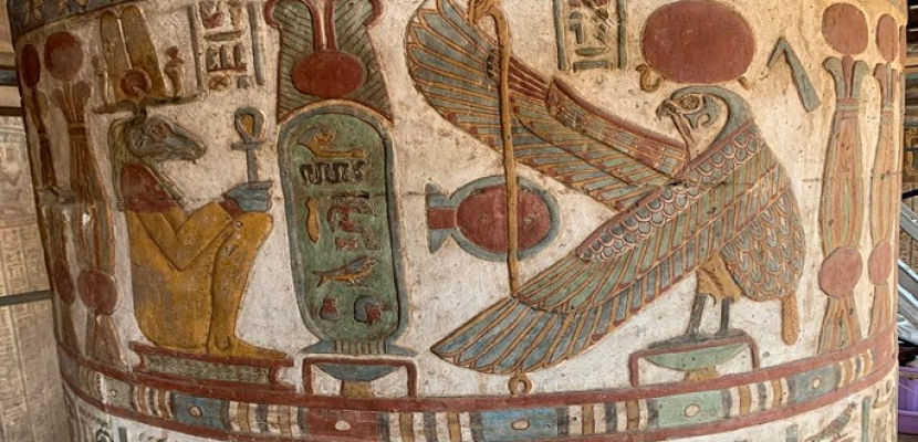 بالصور.. البعثة الأثرية المصرية الألمانية تنجح في الكشف عن النقوش والصور والألوان الموجودة بمعبد إسنا