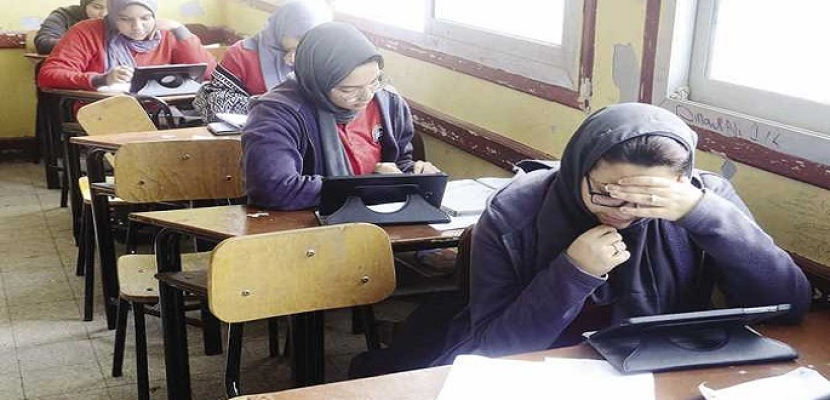 طلاب الثانوي العام يؤدون اليوم امتحان الفيزياء والتاريخ واللغة الأجنبية