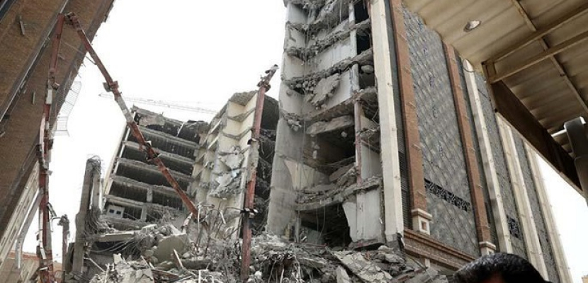 ستة قتلى على الأقل وعشرات المفقودين في انهيار مبنى بجنوب غرب إيران