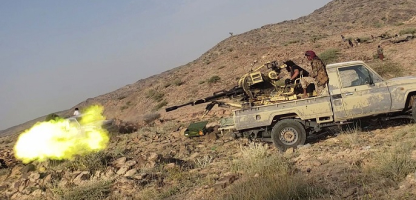 الجيش اليمني: مقتل جندي وإصابة آخر في قصف مدفعي للحوثيين بالجوف
