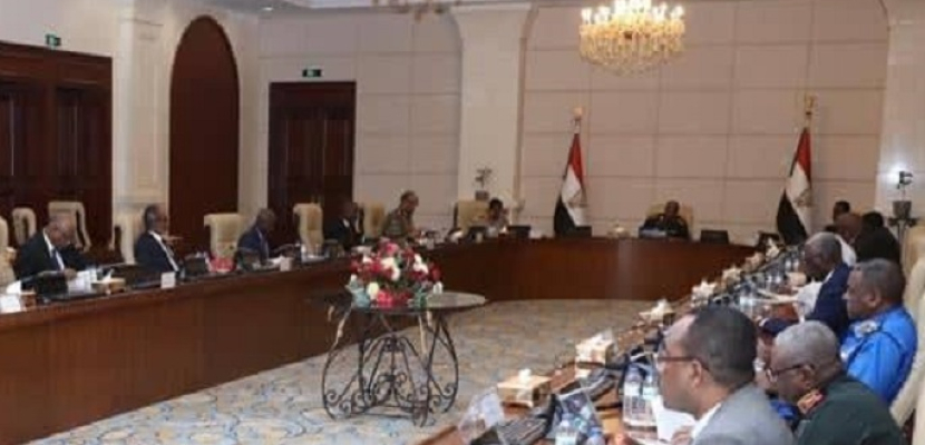 مجلس الأمن والدفاع السوداني يوصي برفع الطوارئ وإطلاق سراح المعتقلين