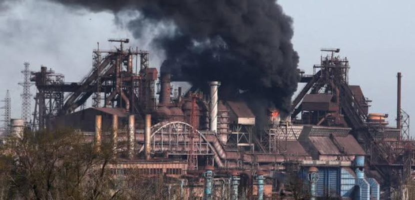 تبادل الاتهامات بين موسكو وكييف بشأن عرقلة إجلاء المدنيين من مصنع آزوفستال