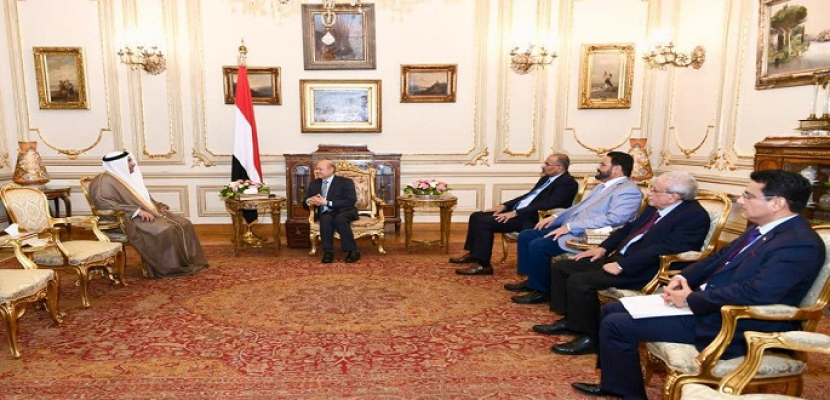 رئيس “القيادة اليمني” يؤكد أهمية دور البرلمان العربي في دعم اليمن ومؤسساته الشرعية