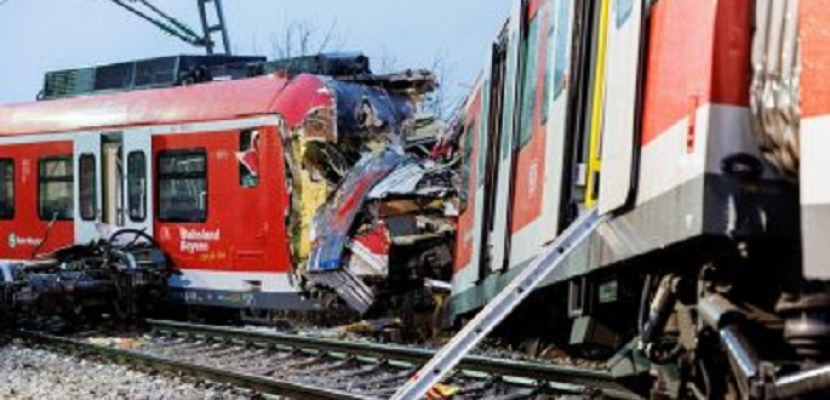 إصابة العشرات فى تصادم بين قطارين بمقاطعة تاراغونا الإسبانية
