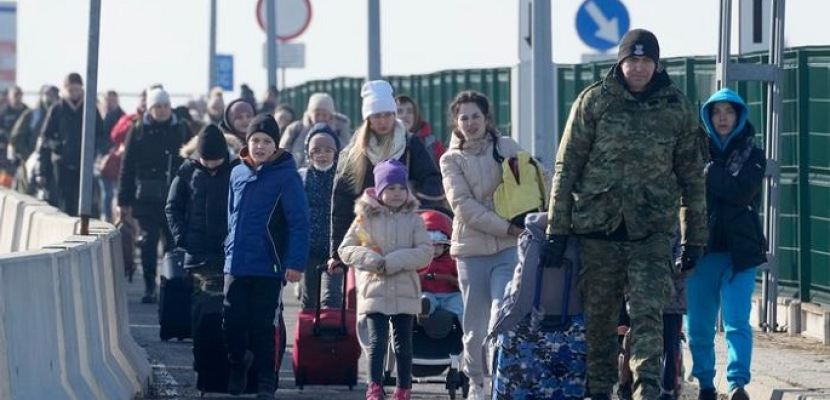 بولندا تستقبل 4 ملايين و343 ألف لاجئ من أوكرانيا منذ بداية العملية العسكرية الروسية