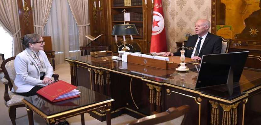الرئيس التونسي يناقش مع رئيسة الحكومة توفير المياه الصالحة للشرب للمواطنين