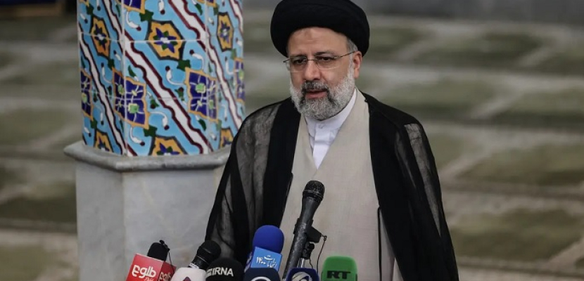 الرئيس الإيراني: إبطال العقوبات الأمريكية يحتاج حلولا جديدة