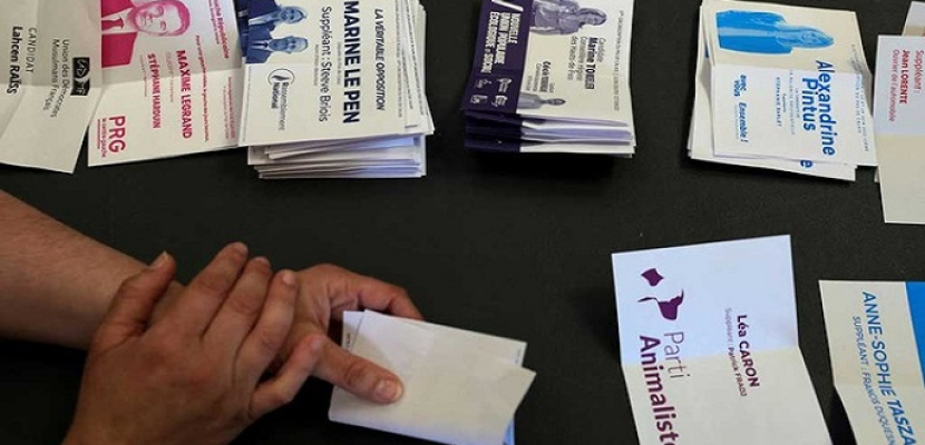 تحالف ماكرون وائتلاف ميلانشون اليساري يتصدران الجولة الأولى من الانتخابات البرلمانية الفرنسية بنسب متقاربة